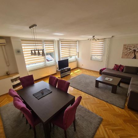 Walnut Apartment - Private Garage Sarajevo Exteriör bild