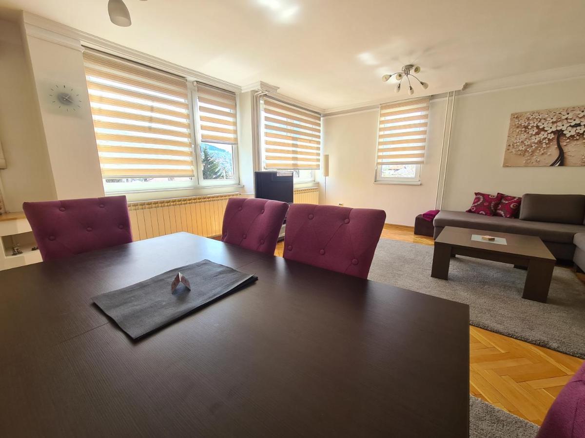 Walnut Apartment - Private Garage Sarajevo Exteriör bild